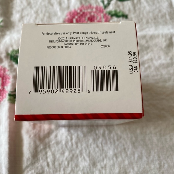 Hallmark’14 Toymaker Santa Series - Picture 12 of 13